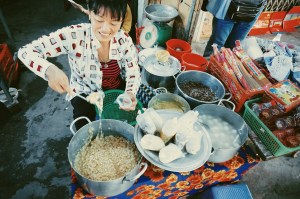 Làm chén chè đậu ván nhé